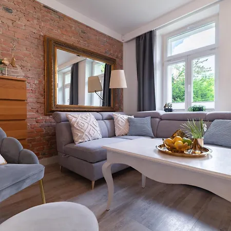 Apartament Sanhaus - Molo 2 - Z Ogrodem I Parkingiem 3 Min Od Plaży
